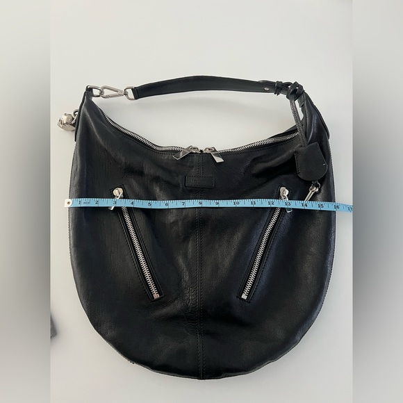 Alexander McQueen leather bag - Picture 2 of 9